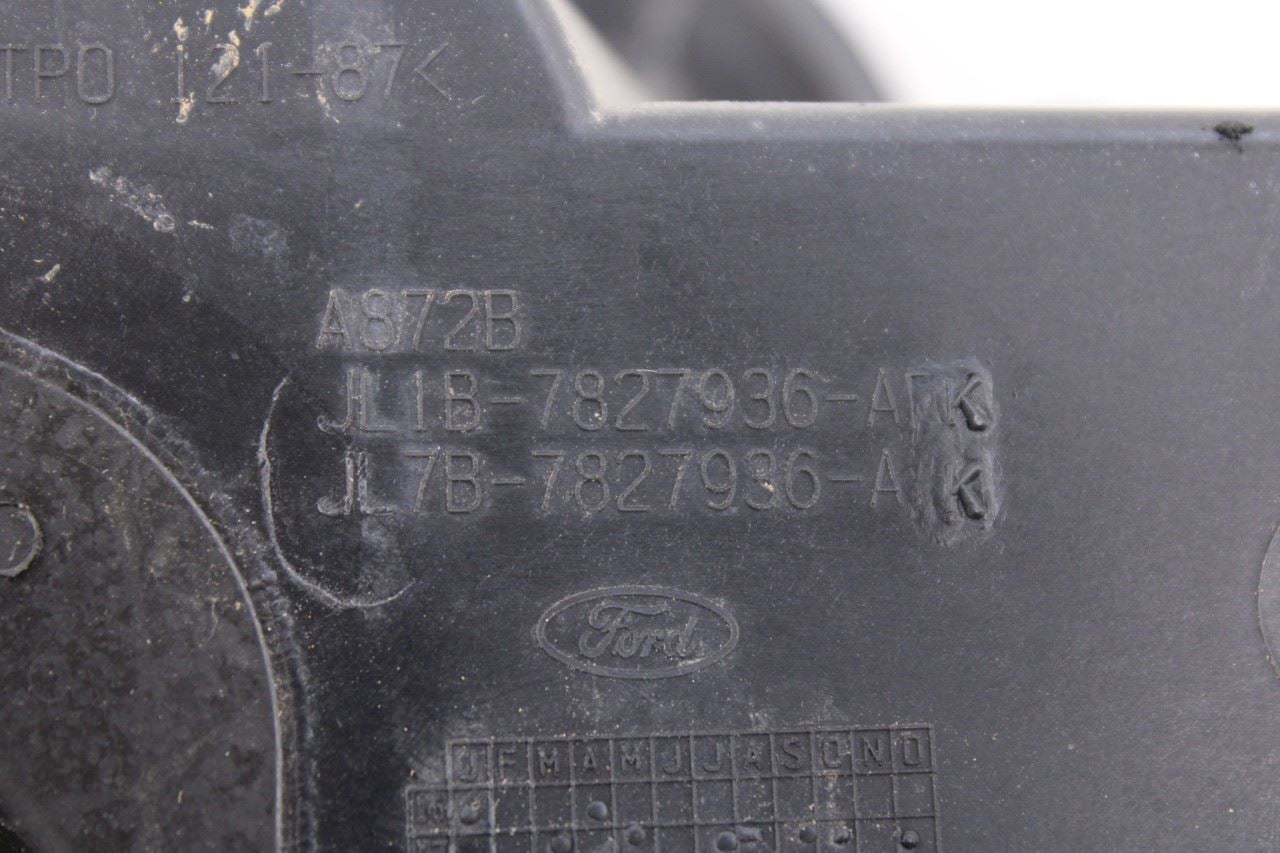 2018-2021 Ford Expedition Max XLT 3.5L Fuel Tank Filler Housing Door Lid Cover8