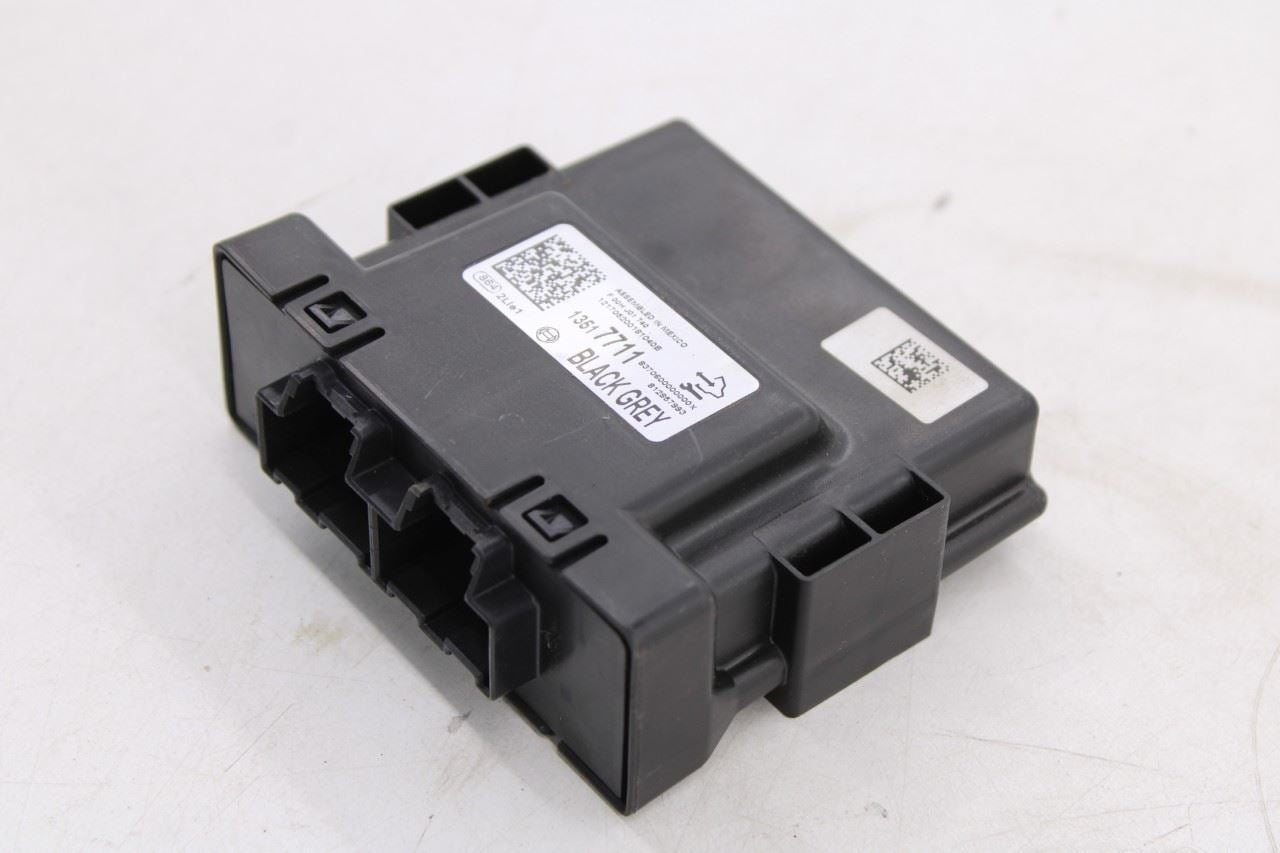 18-2021 Chevrolet Equinox LT Serial Data Network Gateway Control Module 135177113