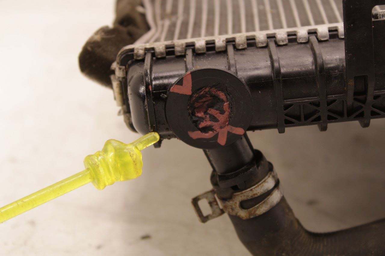 2018-2022 Ford EcoSport SE 1L Engine Cooling Radiator GN11-8005-CC *ReaD - Alshned Auto Parts