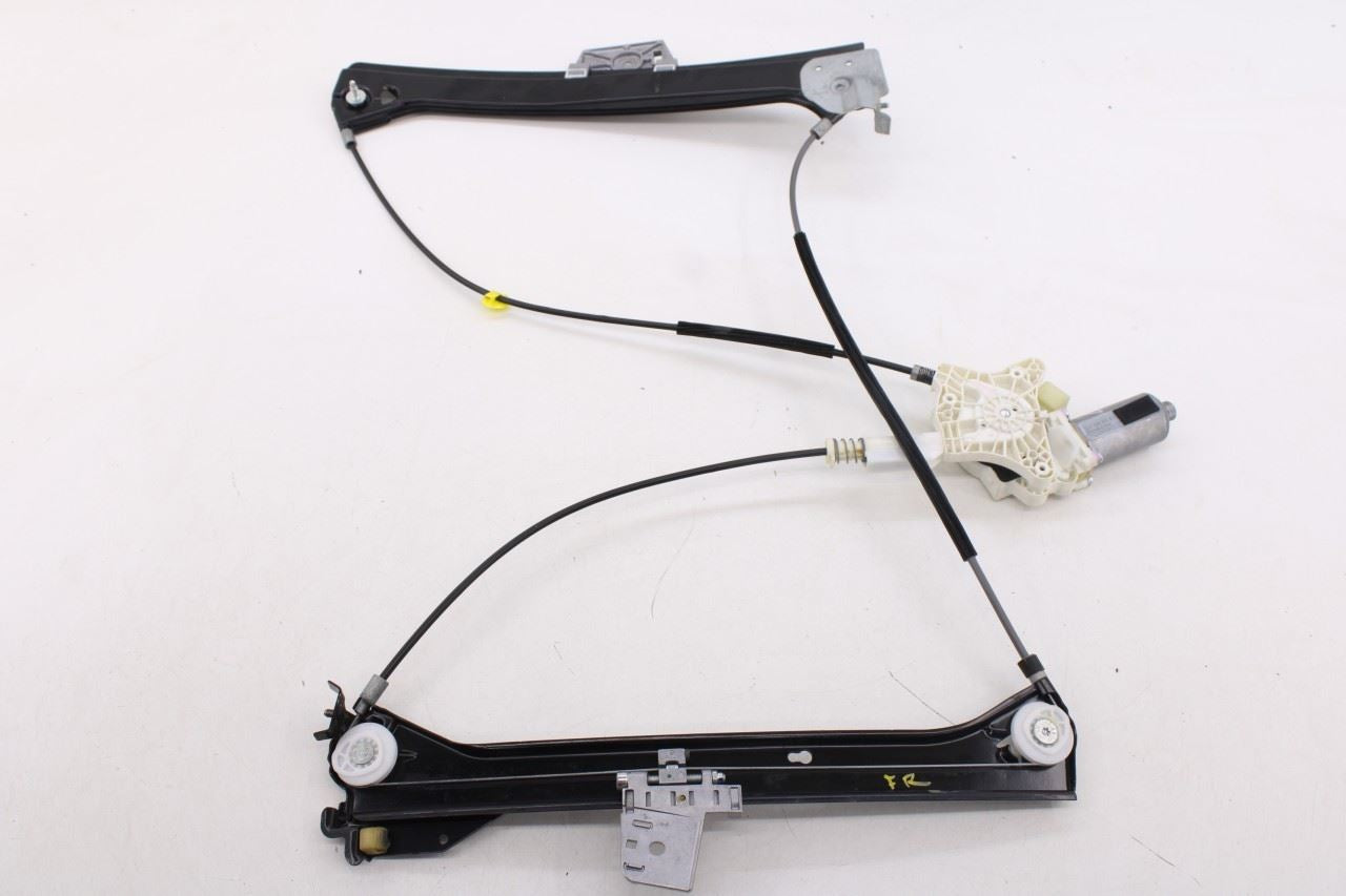 2006-2009 Mercedes-Benz CLK 350 Front Right Side Door Window Regulator w/ Motor0