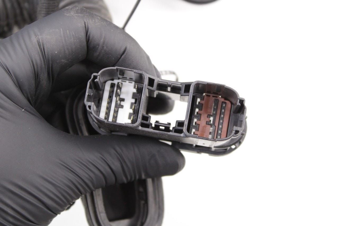 2017-2024 Chrysler Pacifica Limited Front Right Door Window Regulator w/ Carrier - Alshned Auto Parts