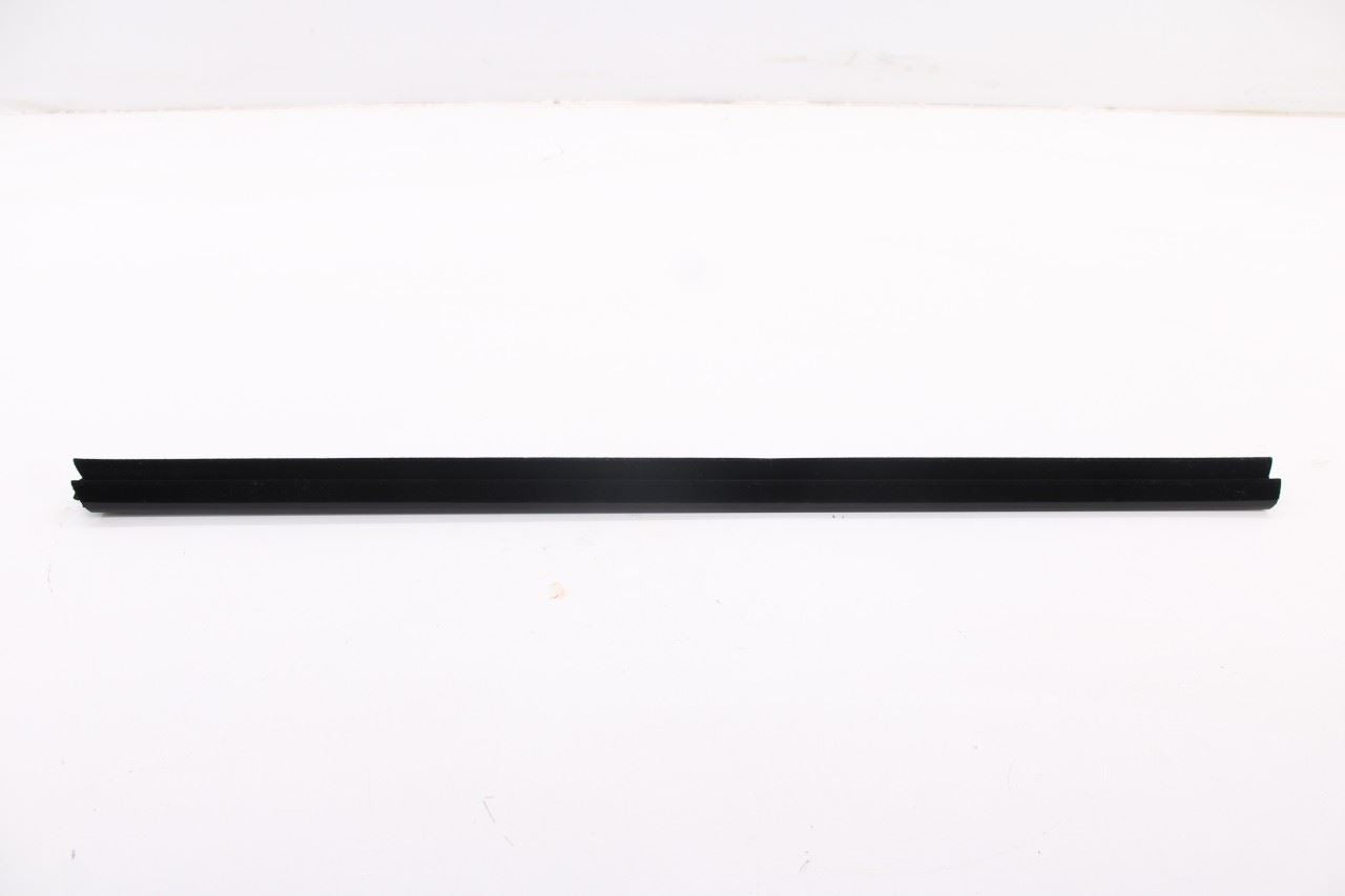 2021-2026 Hyundai Elantra SE Rear Right Door Window Run Channel w/ Weatherstrips10