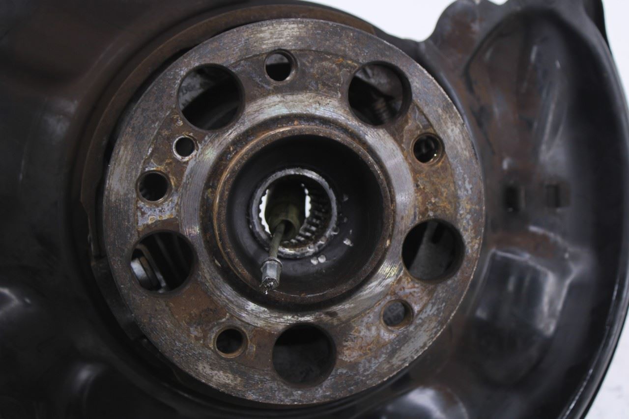 2006-2009 Mercedes-Benz CLK 350 Rear Right Passenger Side Spindle Knuckle Hub11