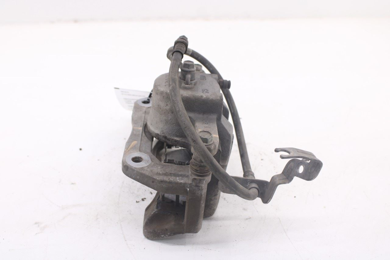 21-26 Hyundai Santa Fe SEL Front Left Driver Side Brake Disc Caliper 58110-P20006