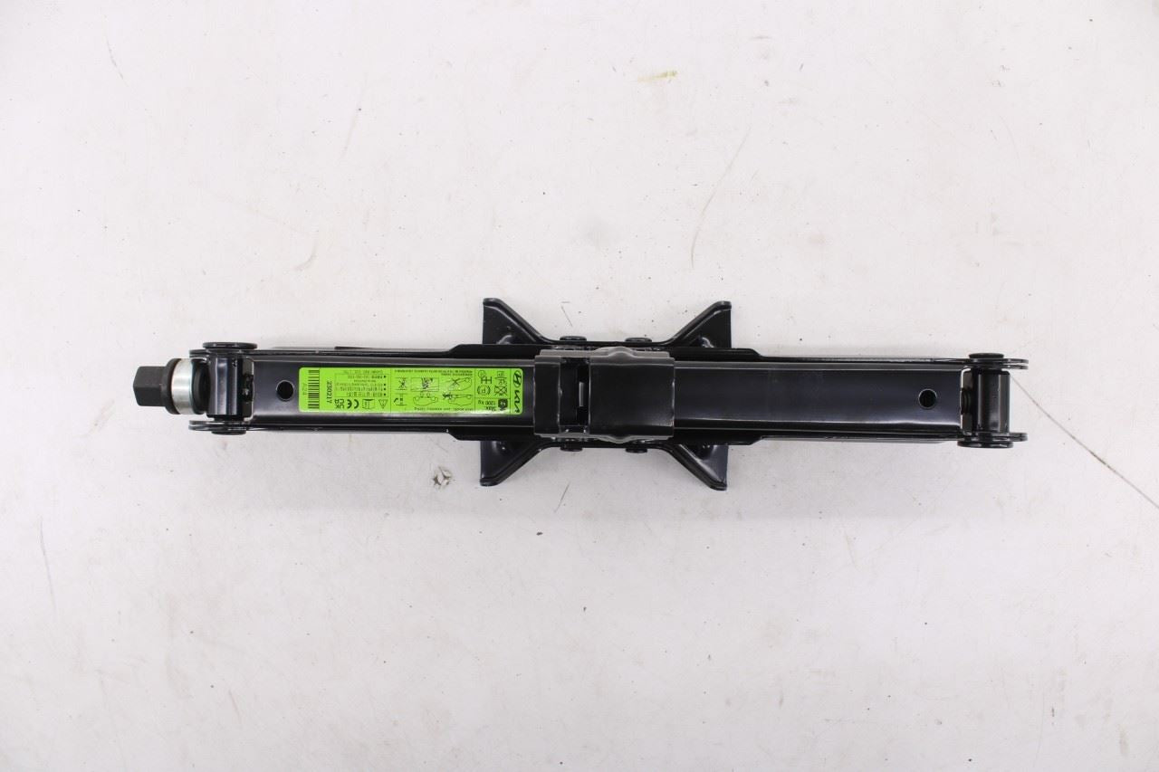 21-26 Hyundai Santa Fe SEL 2.5L Lift Jack w/ Wheel Lug Wrench and Foam Container - Alshned Auto Parts