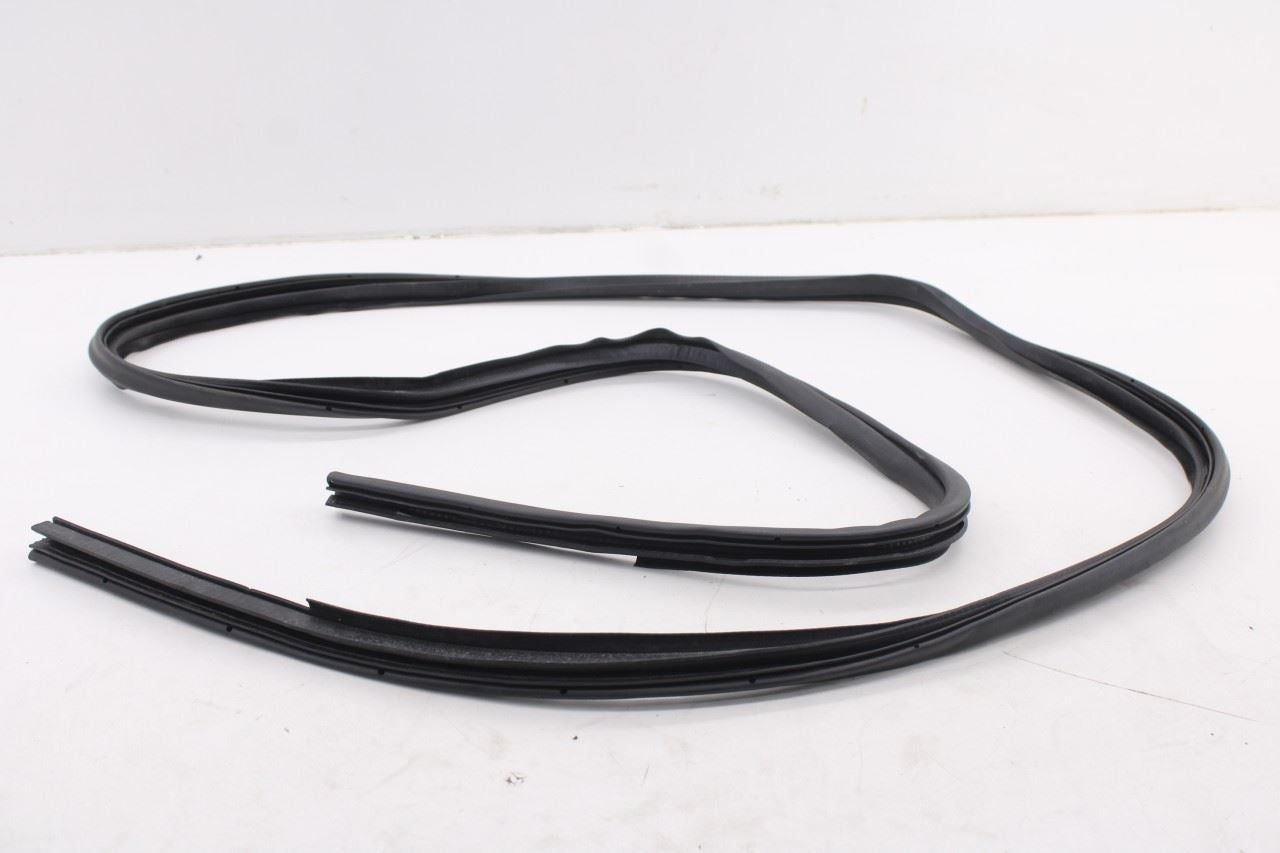 2011-25 Mitsubishi Outlander Sport SE Front Right Side Door Weatherstrip On Body5