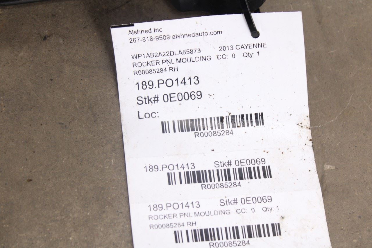 2011-2018 Porsche Cayenne S Right Rocker Panel Molding Rear Door Scuff Plate Set - Alshned Auto Parts