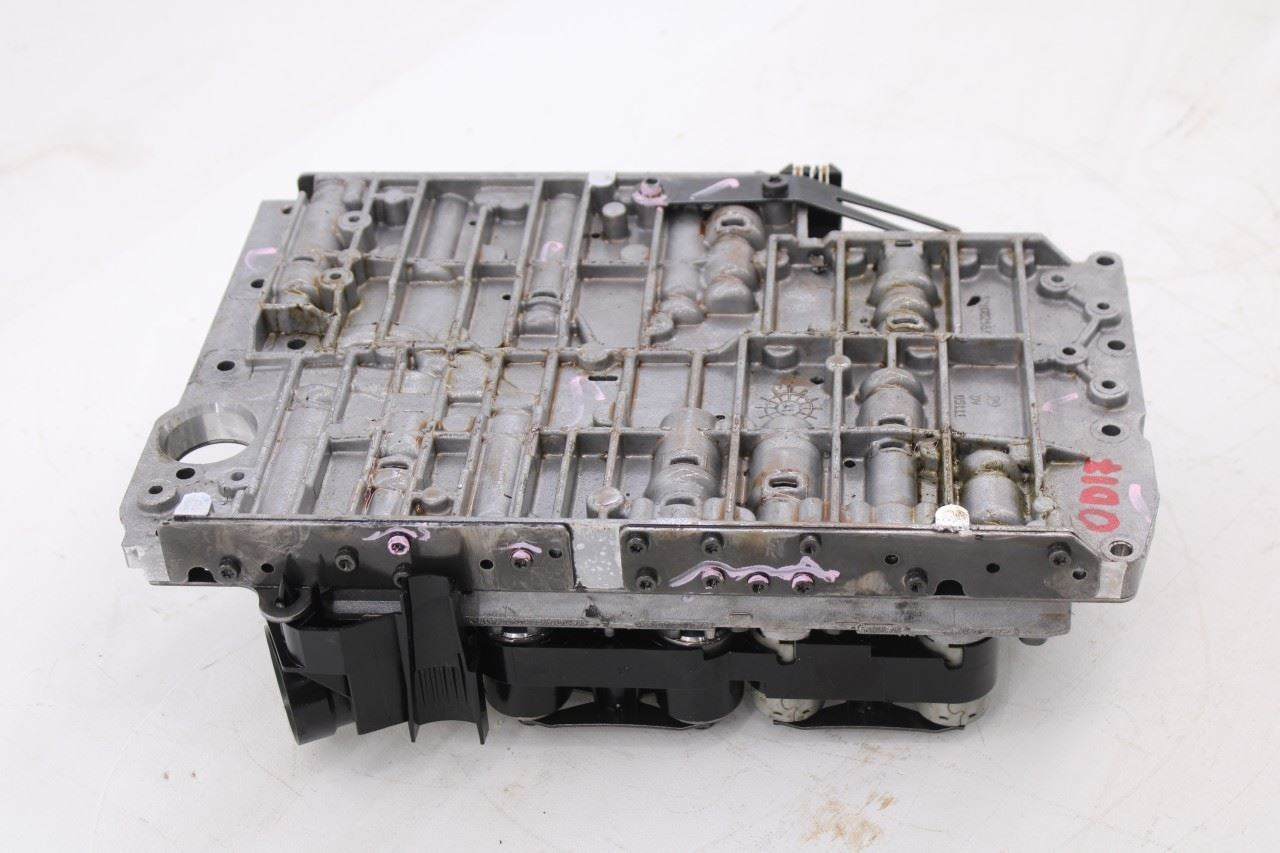 12-18 Jeep Wrangler Unlimited Sahara 3.6L 4WD 5-Spd Auto Transmission Valve Body10