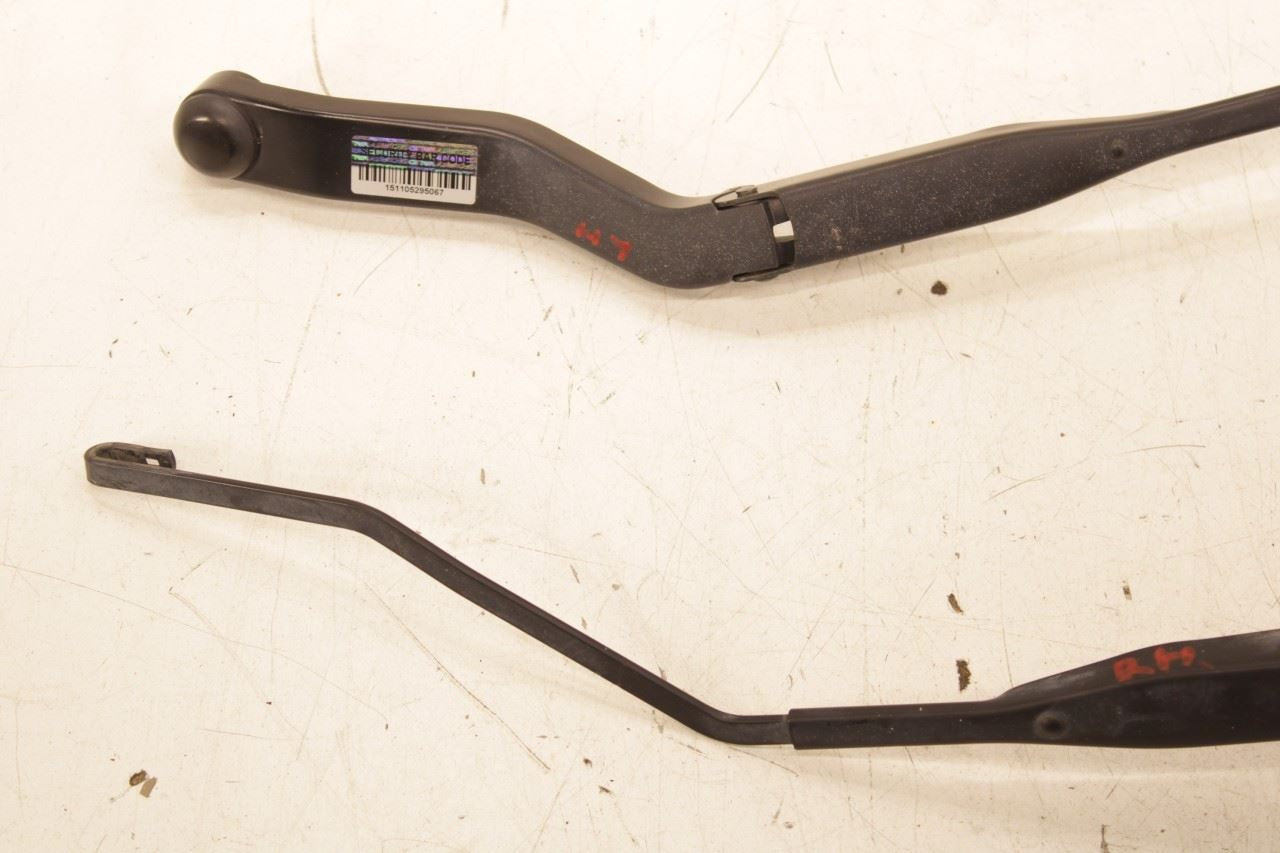 17-26 RAM 2500 Tradesman Front Right and Left Windshield Wiper Arm 55277450AD - Alshned Auto Parts