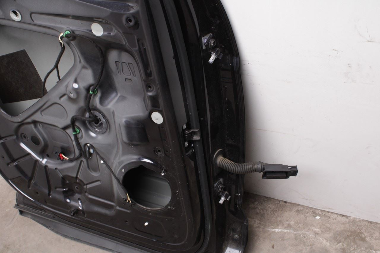 18-22 Volkswagen Atlas S Rear Left Driver Door Shell Panel 3CN833055J OEM *ReaD* - Alshned Auto Parts