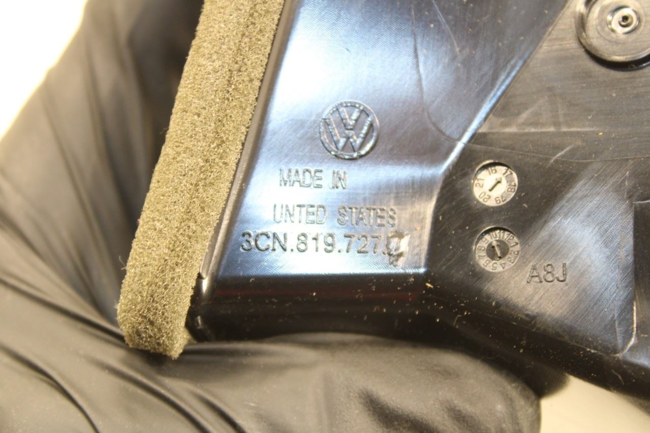 2018-2020 Volkswagen Atlas S Dash Center Screen Bezel Trim w/ Air Vents Grilles - Alshned Auto Parts