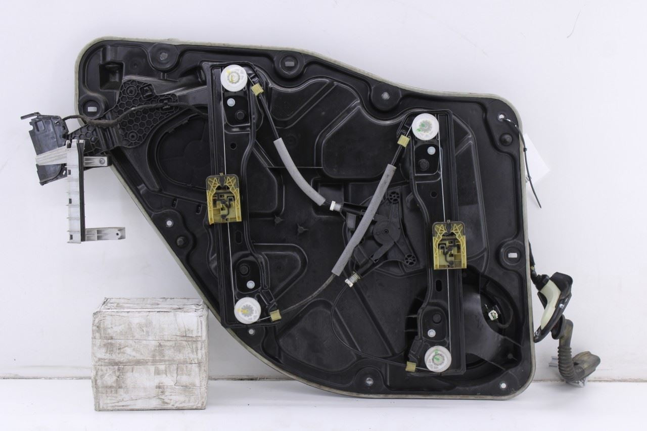 2011-25 Dodge Durango SXT Rear Right Door Window Regulator w/ Carrier and Motor8