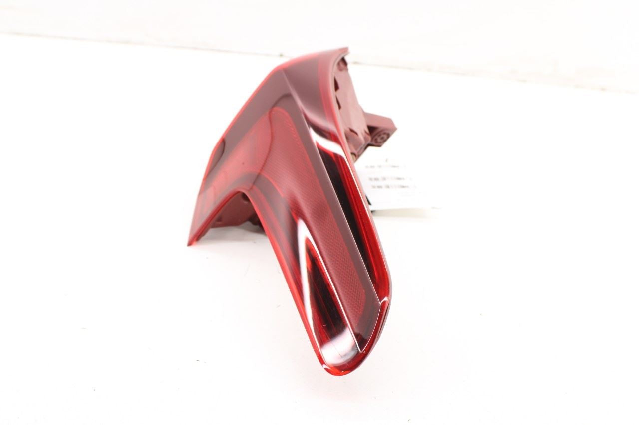 2019-2020 Hyundai Santa Fe SEL Rear Right Passenger Side Outer Tail Light Lamp - Alshned Auto Parts
