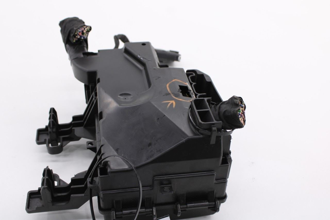 2018-23 Ford Mustang GT 5.0L Engine Fuse Relay Junction Box JU5Z-14A003-C *ReaD* - Alshned Auto Parts