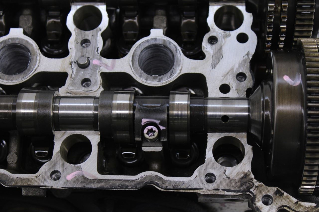 06-11 Mercedes-Benz E 350 212 Type Sdn 3.5L Gas Right Engine Cylinder Head Assy15