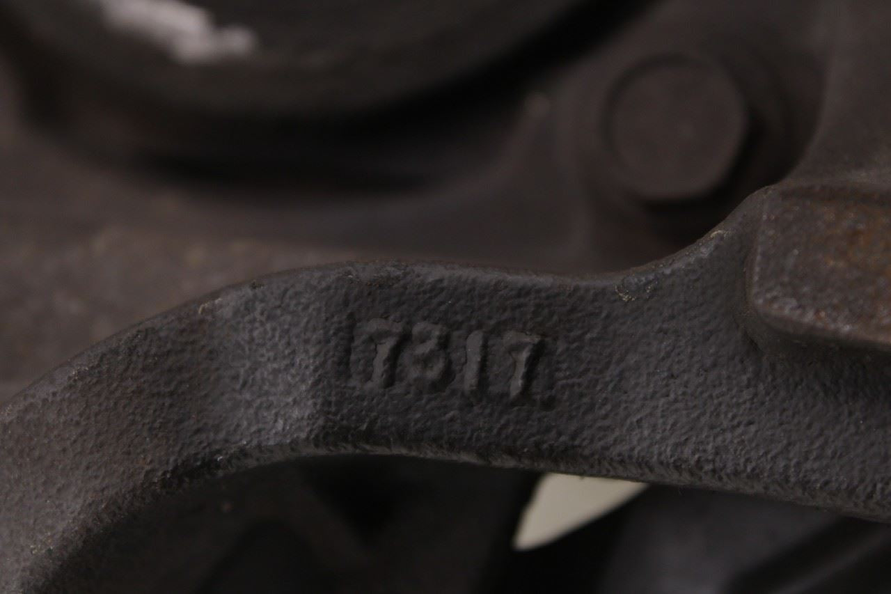 2014-2018 RAM 2500 Tradesman Front Right Side Spindle Knuckle Hub 68217027AA OEM - Alshned Auto Parts