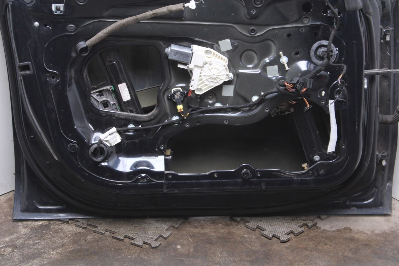 2012-2018 Audi A7 Premium Front Left Driver Side Door Shell Panel 4G8831051A OEM9