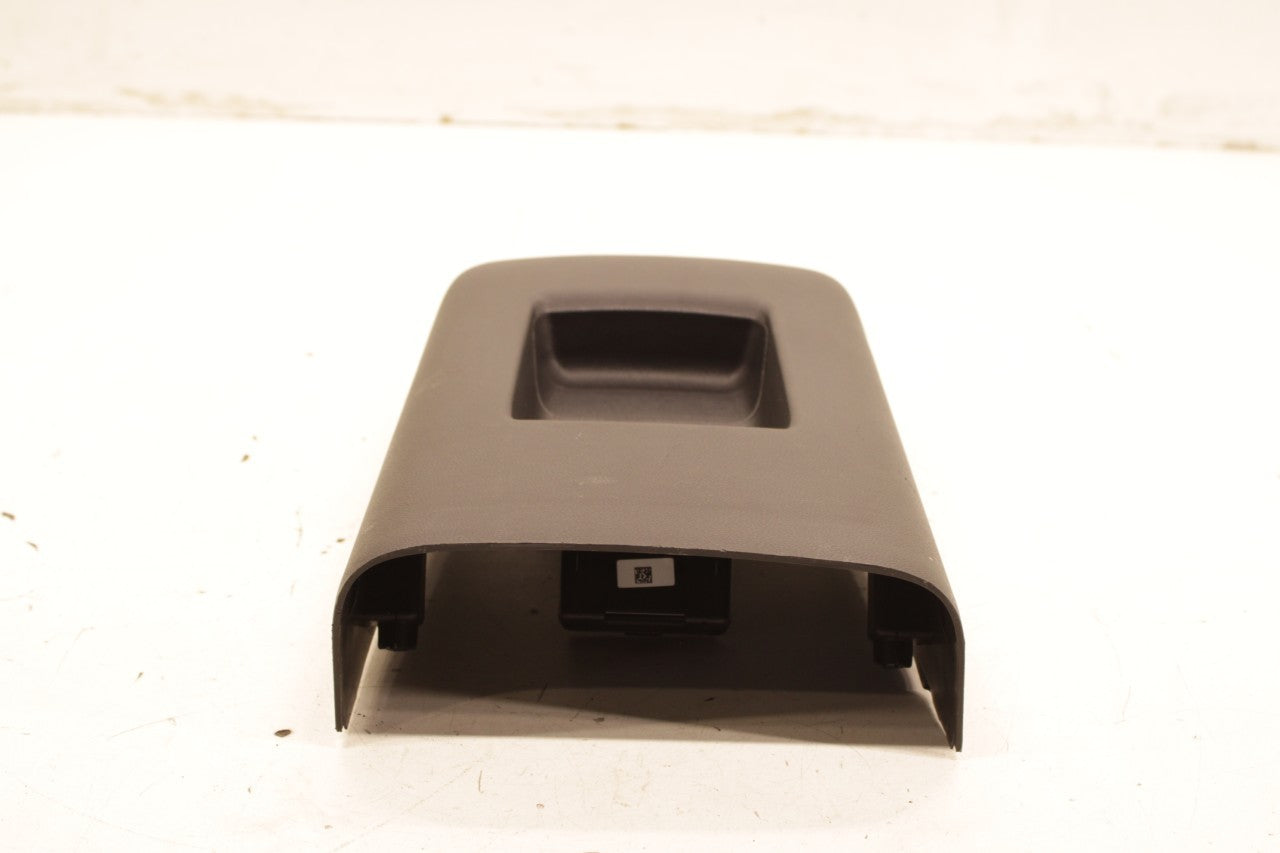 2022-2024 Hyundai Tucson SEL Console Rear Back Panel w/ USB Port 84640-CW000-NNB - Alshned Auto Parts