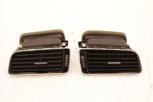 16-19 Volkswagen Passat SE Front Right and Left Side Dash Outer Air Vent Grille