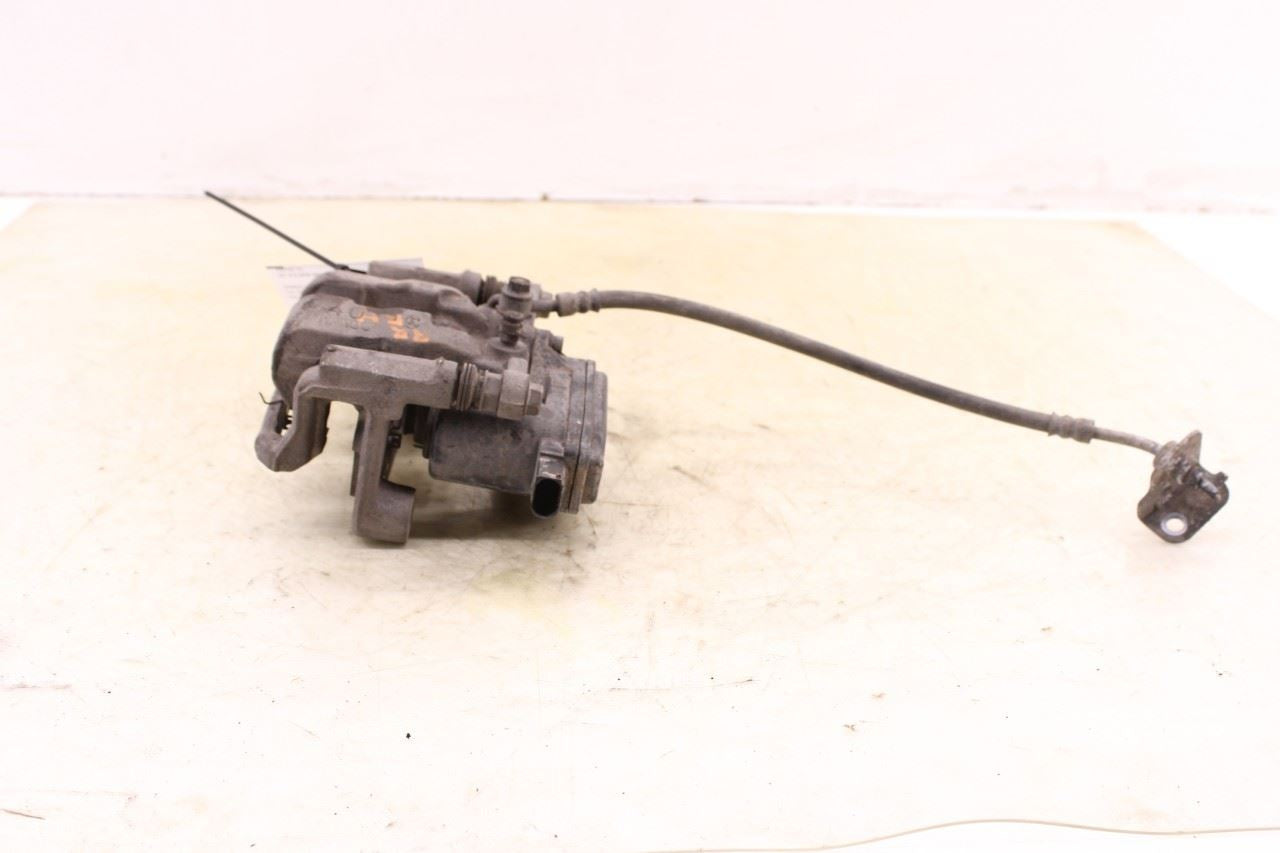 2019-2020 Hyundai Santa Fe SEL Rear Right Side Brake Disc Caliper 58311-S1A30 - Alshned Auto Parts