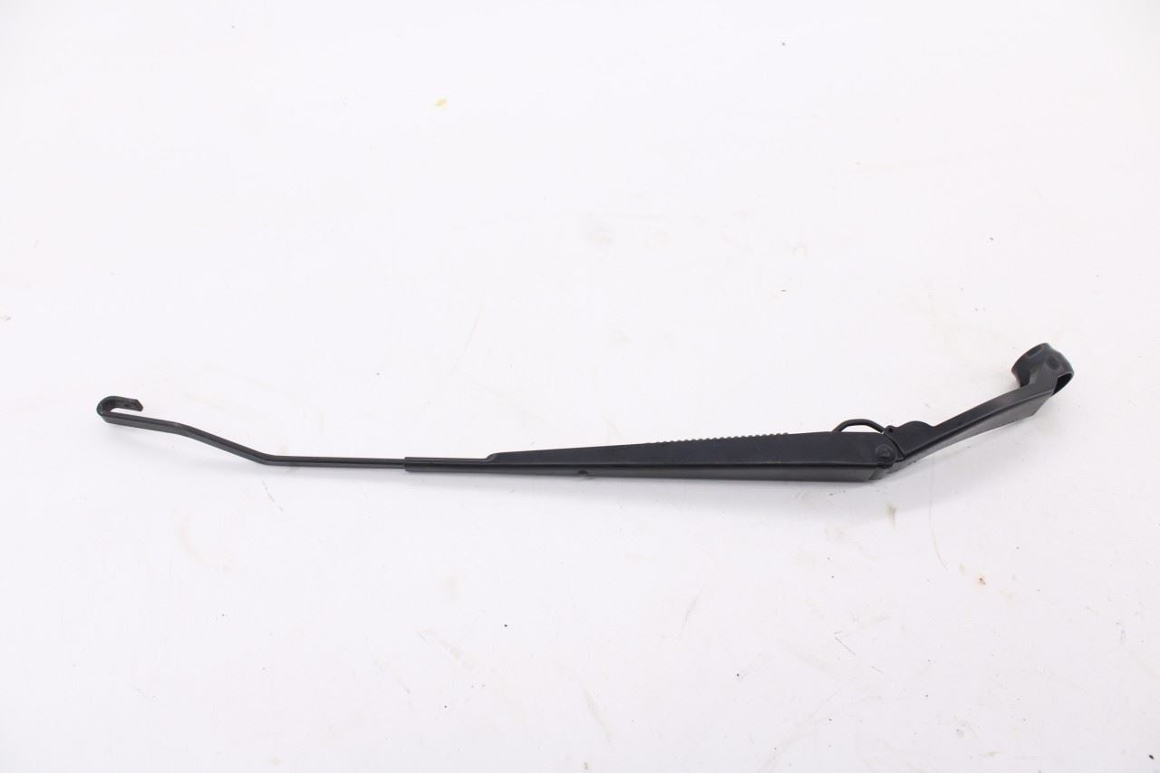 11-2025 Mitsubishi Outlander Sport SE Front Left and Right Windshield Wiper Arm11