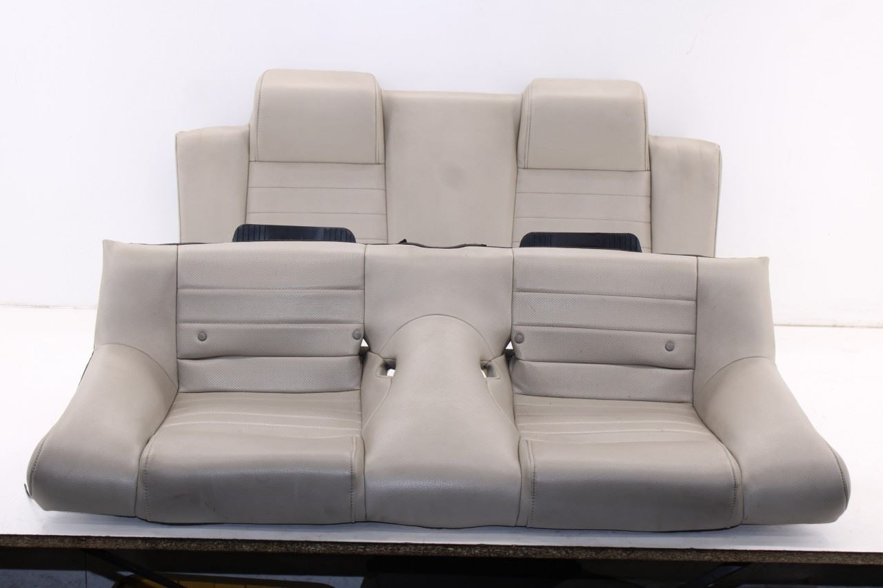 2010 Ford Mustang Premium Conv V6 RWD Rear 2nd Row Seat Upper and Lower Cushion0