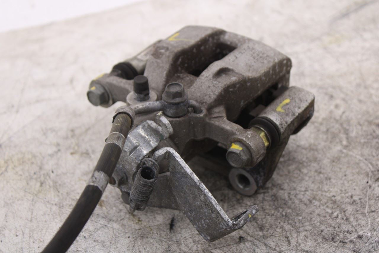 2021-2026 Hyundai Elantra SE Rear Right Passenger Side Disc Brake Caliper3
