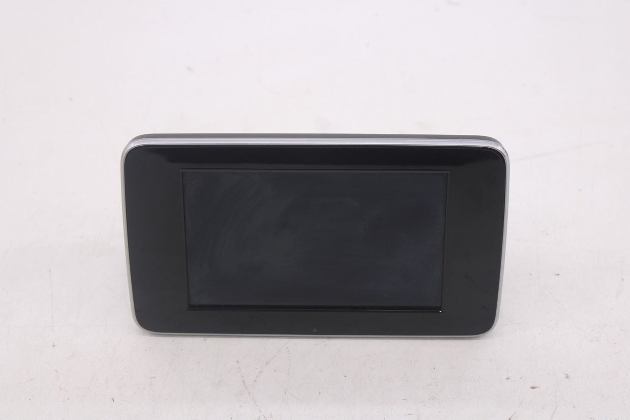 15-18 Mercedes-Benz C300 4Matic Bosch Information 7.0 Display Screen 20590041130