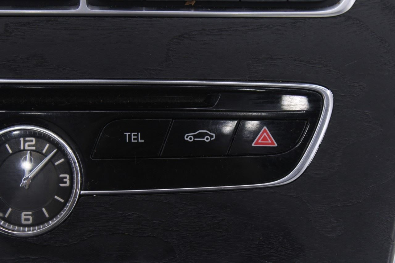 2015-18 Mercedes-Benz C300 Dash Console Climate Control Panel Trim Multi Switch8