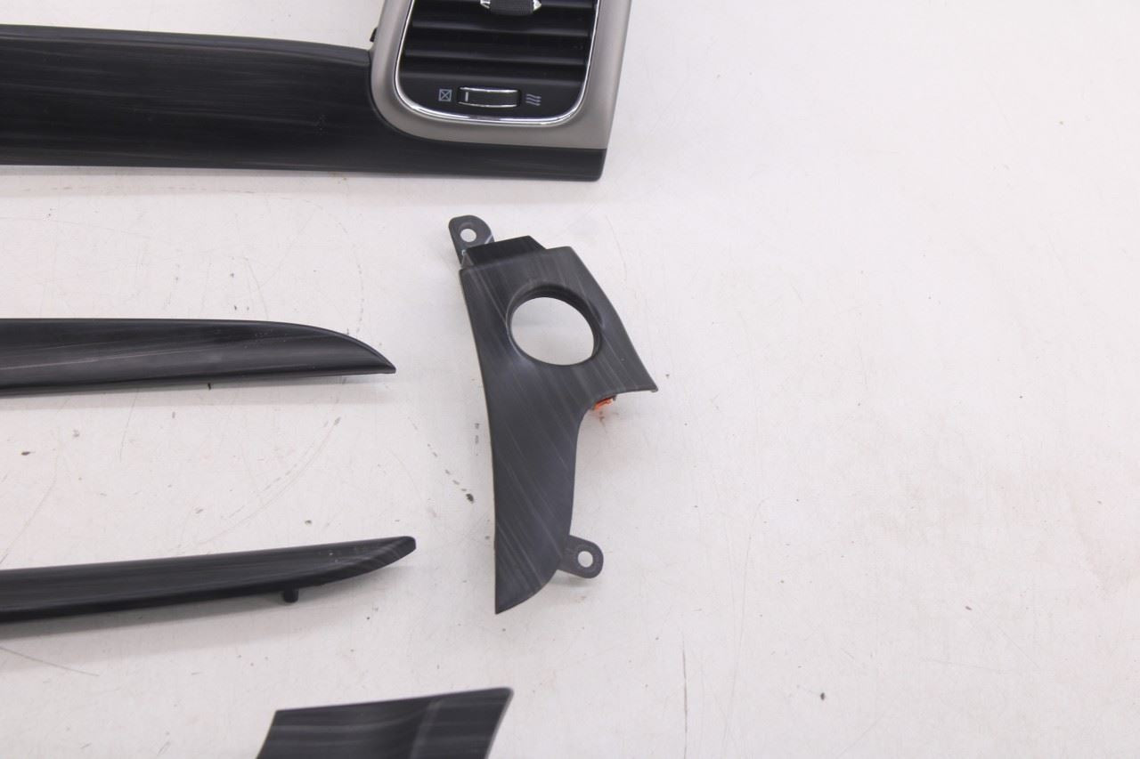 19-21 Jeep Grand Cherokee Laredo X 4x4 Door and Dash Trim and Air Vent Set of 98