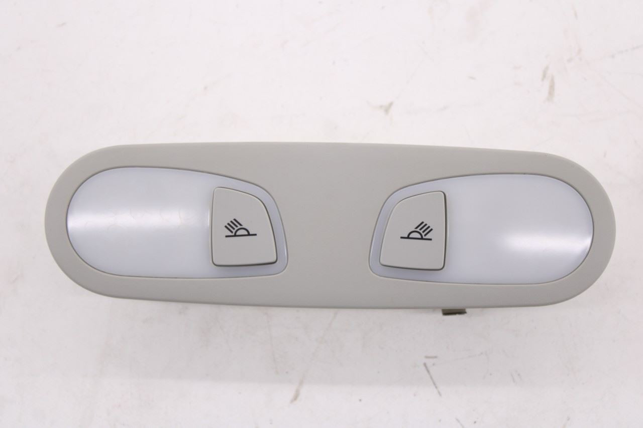 12-17 Audi A7 Premium Front and Rear Overhead Console Dome Light Lamp 4G0947135E2