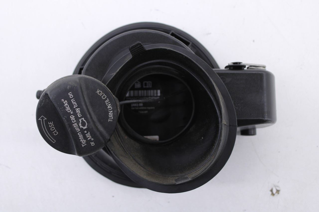 2011-2016 Mini Countryman Cooper S 1.6L AWD Fuel Tank Filler Housing w/ Door Lid7