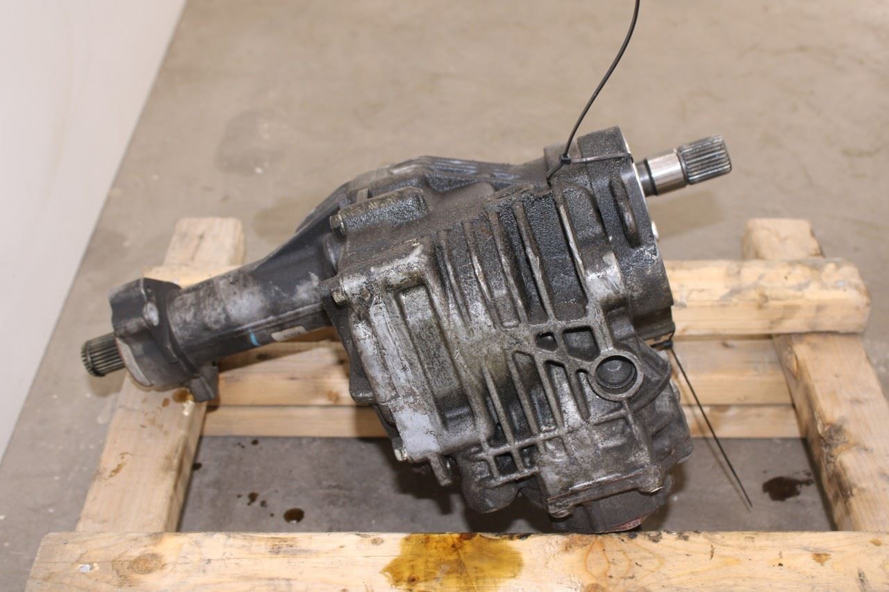 2017 Buick Lacrosse Premium 3.6L AWD Transfer Case 23425394 OEM - Alshned Auto Parts