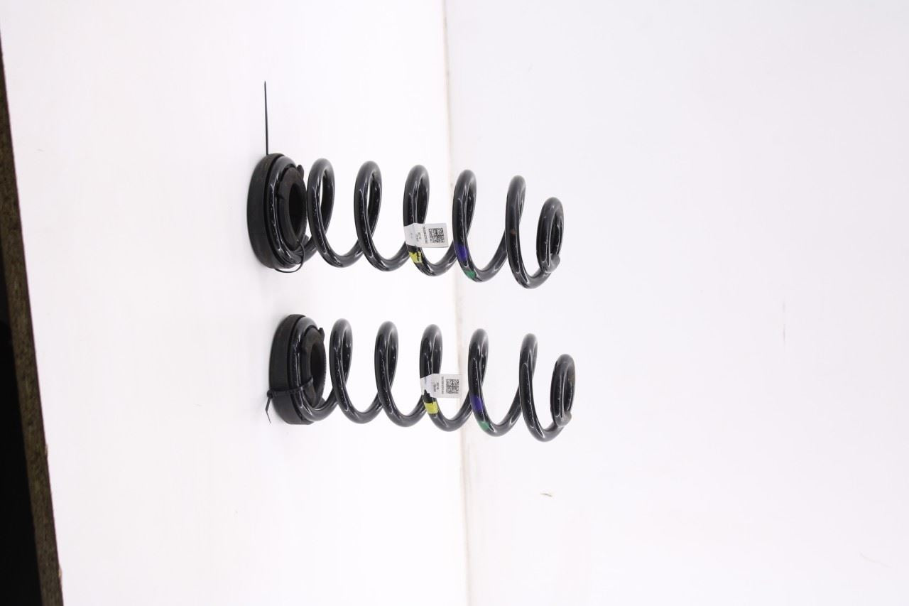 2021-2023 Hyundai Santa Fe SEL Rear Right and Left Driver Side Coil Spring Set9