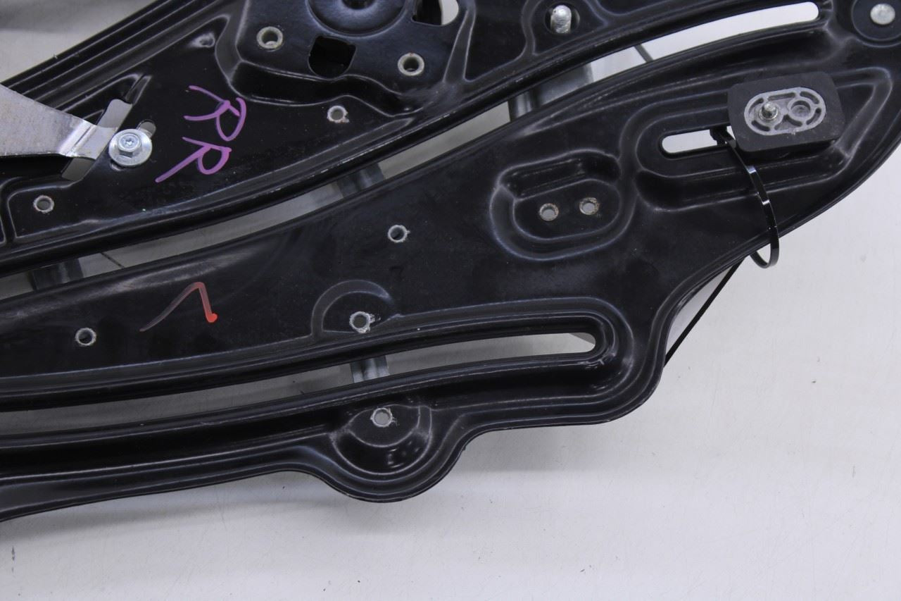 06-09 Mercedes-Benz CLK 350 Rear Right Door Window Regulator w Carrier and Motor9