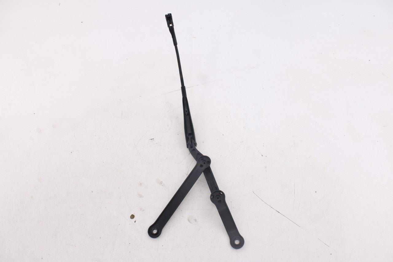 2015-2023 Mercedes-Benz C300 4Matic Front Left and Right Windshield Wiper Arm11