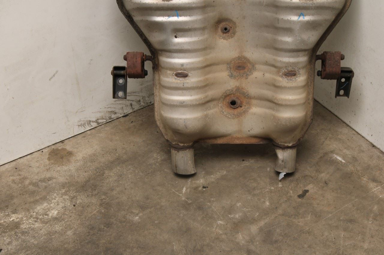 2014-2020 Jeep Grand Cherokee Overland 3.6L Exhaust System Center Middle Muffler - Alshned Auto Parts