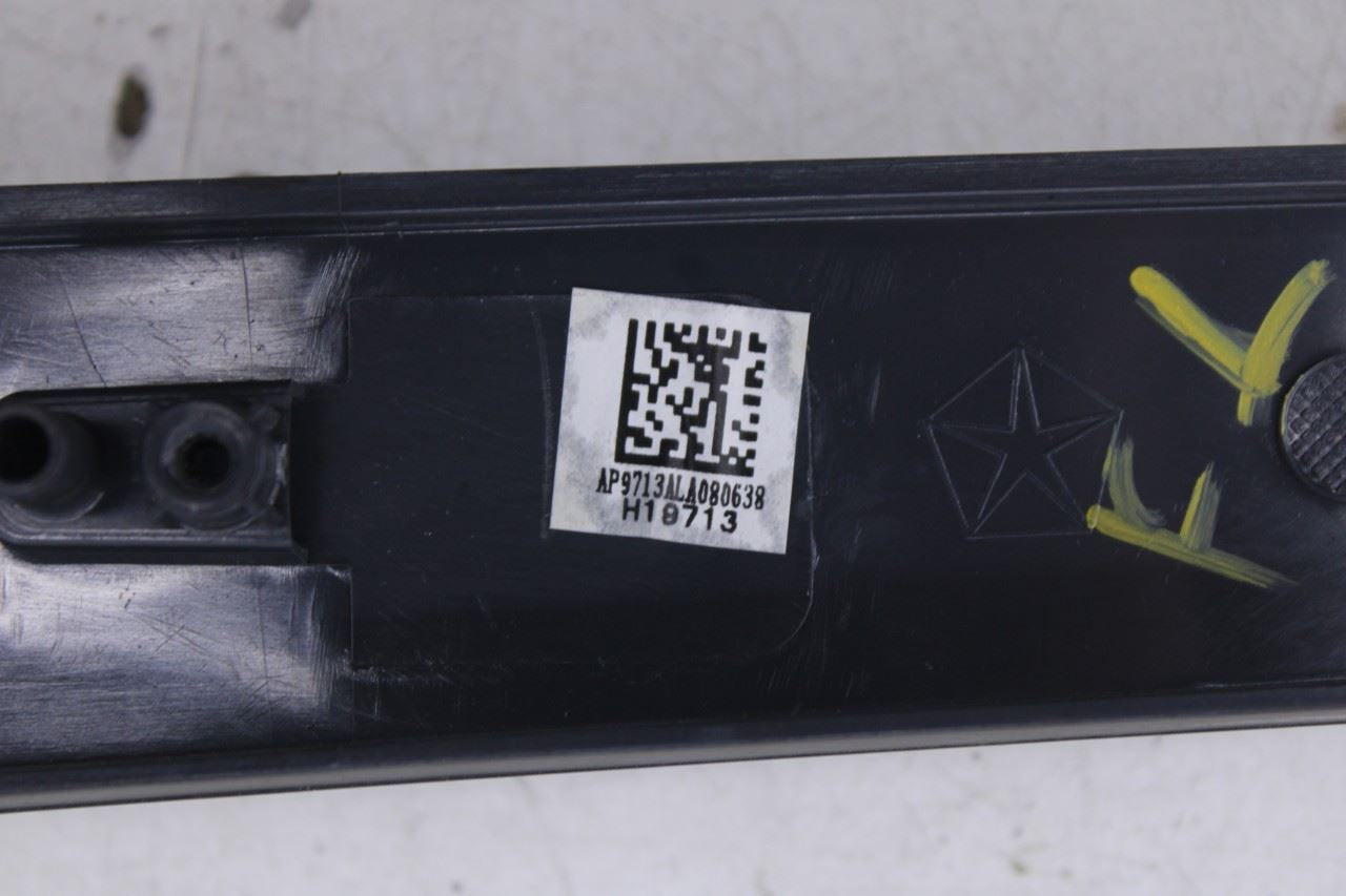 19-21 Jeep Grand Cherokee Laredo X 4x4 Door and Dash Trim and Air Vent Set of 920