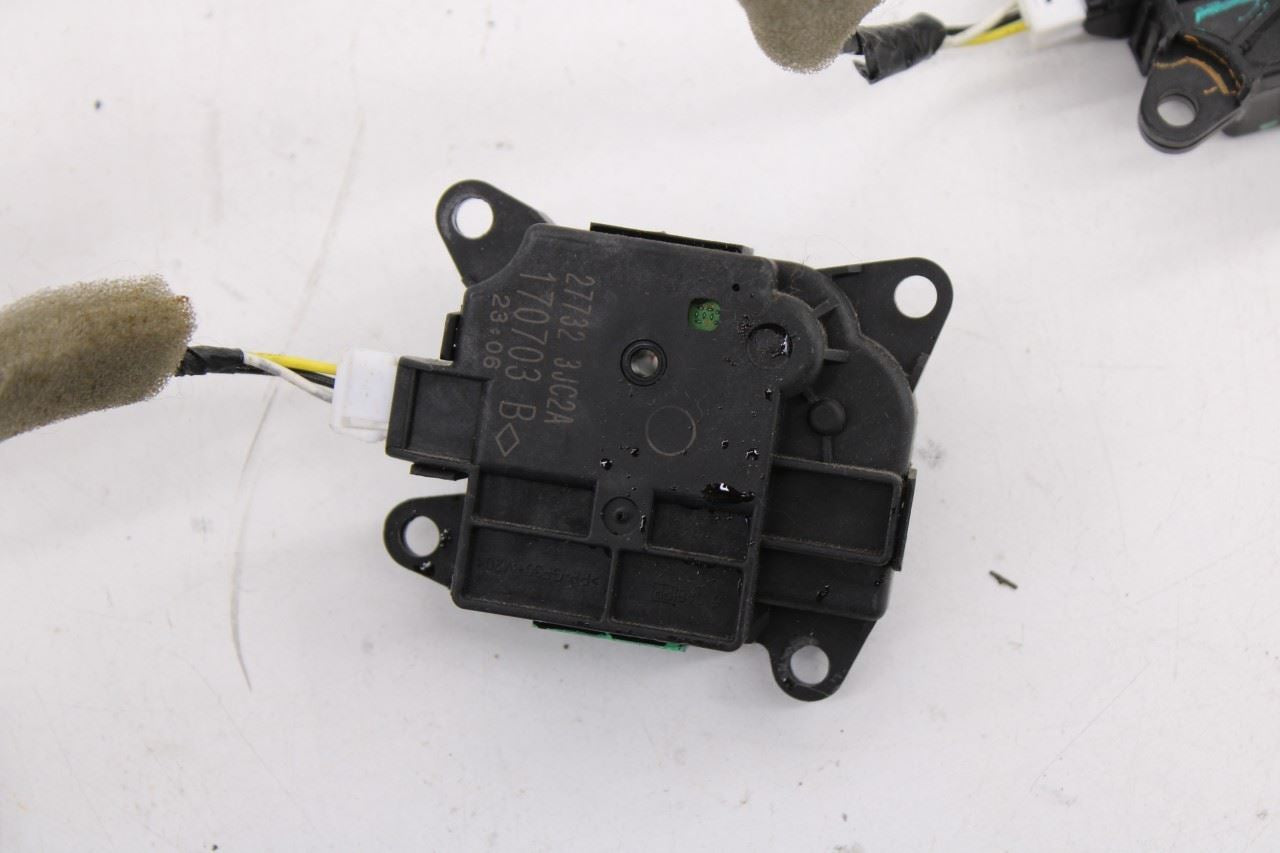 2014-2020 Infiniti QX60 HVAC System Wire Harness with Blend Door Actuator Set8