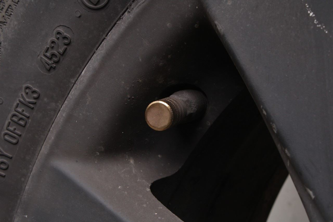 2007-2011 Toyota Camry LE Wheel Tire General Altimax RT45 215/60R16 95H Set of 4 - Alshned Auto Parts