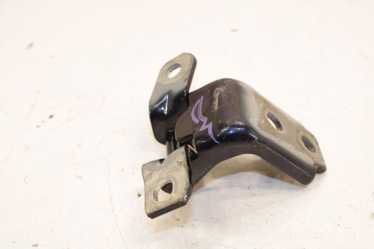 20-25 Mazda CX-30 2.5 S Rear Right Door Hinge Upper and Lower Pair KD53-72-210A - Alshned Auto Parts