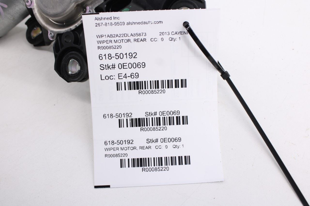 2011-2018 Porsche Cayenne S Rear Windshield Wiper Motor 7P5955711A OEM8