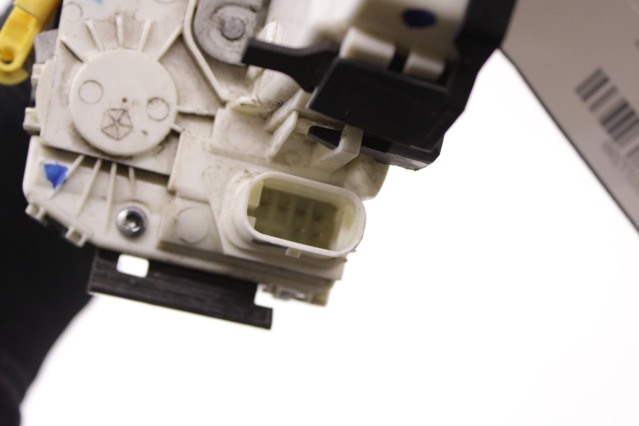 15-2022 Jeep Cherokee Limited Front Left Door Lock Latch Actuator 68211097AB OEM - Alshned Auto Parts