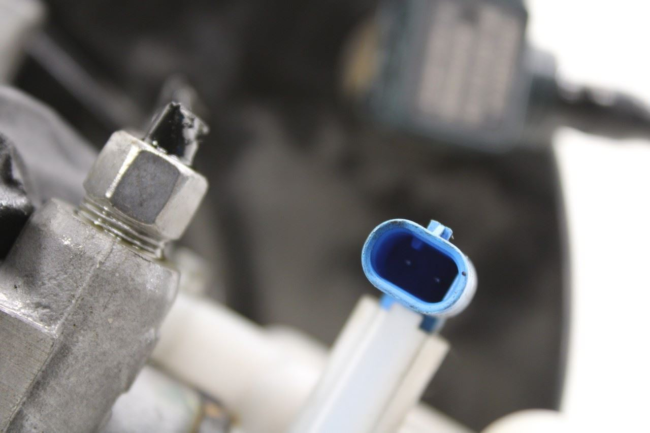 2019-2023 Jeep Cherokee Latitude Brake Booster w/ Master Cylinder w/ Reservoir - Alshned Auto Parts