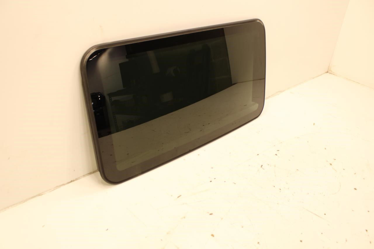 2014-2020 Maserati Ghibli Sun Roof Window Glass Panel 673009009 OEM - Alshned Auto Parts