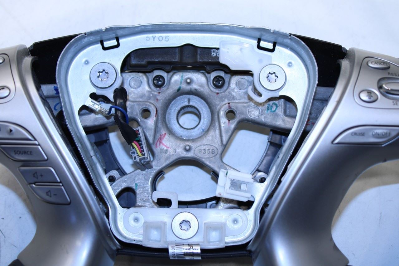 15-19 Nissan Murano Platinum 3.5L AWD Steering Wheel Leather w/ Control Buttons - Alshned Auto Parts