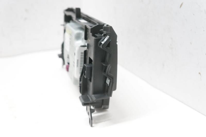 2016-2019 Land Rover Discovery Sport Navi 8.0 Display w/ Faceplate Control Panel5