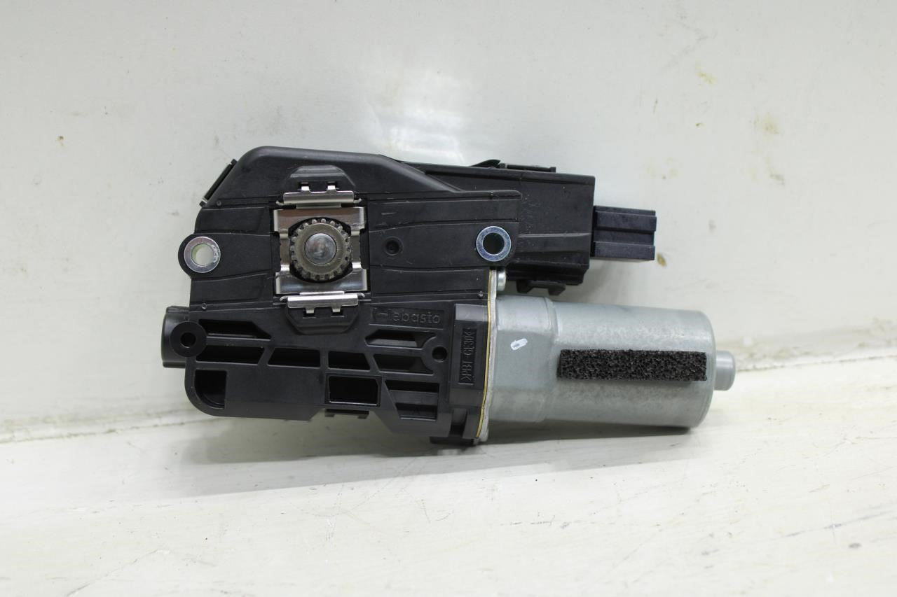 2019-2024 Audi Q3 S Line Panoramic Sunroof Motor 3G5-877-795 OEM - Alshned Auto Parts