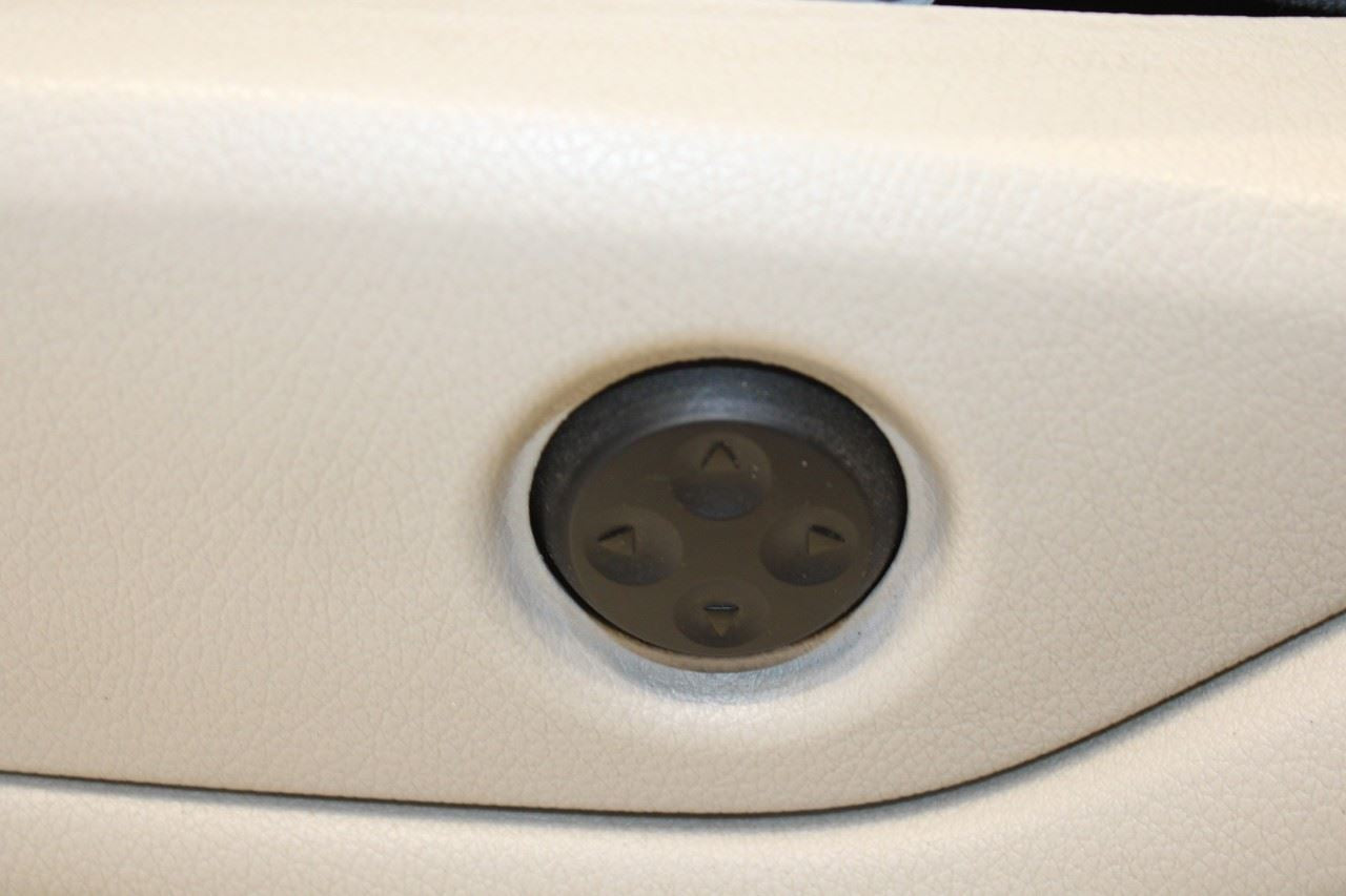 2012-2015 Mercedes-Benz ML350 3.5L RWD Front Seat Driver Left Side Complete - Alshned Auto Parts