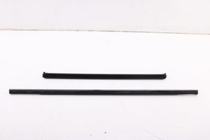 11-18 Porsche Cayenne S Rear Left Door Outer and Inner Belt Molding Weatherstrip